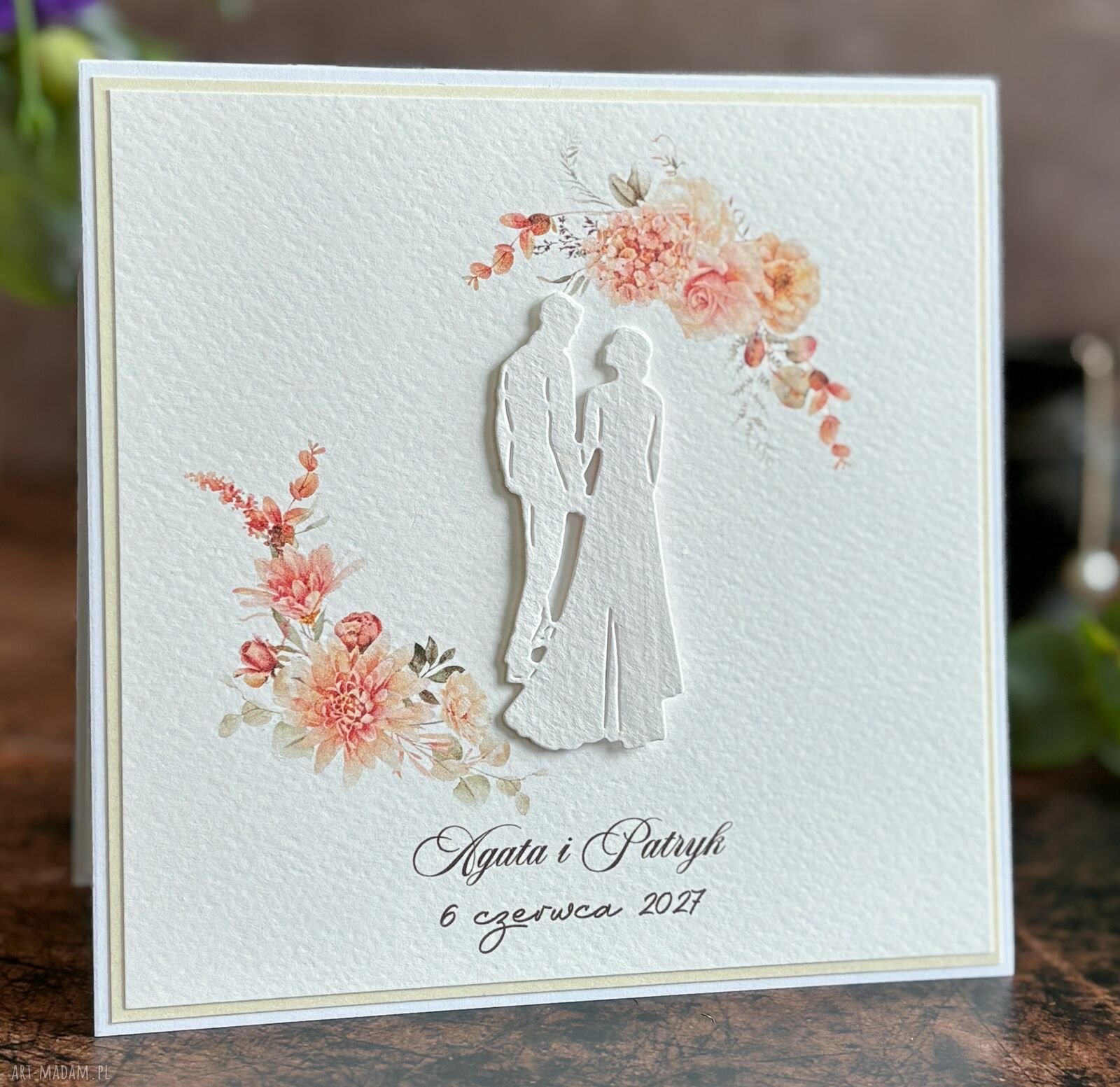 Elegancka personalizowana kartka ślubna z ozdobną kopertą