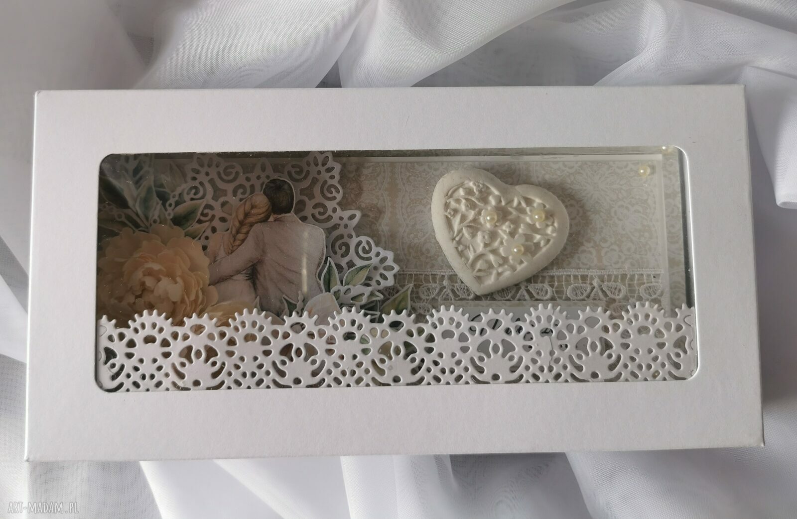 Elegancka kartka ślubna w pudełku - wyjątkowa pamiątka DL 10x21 w stylu scrapbooking