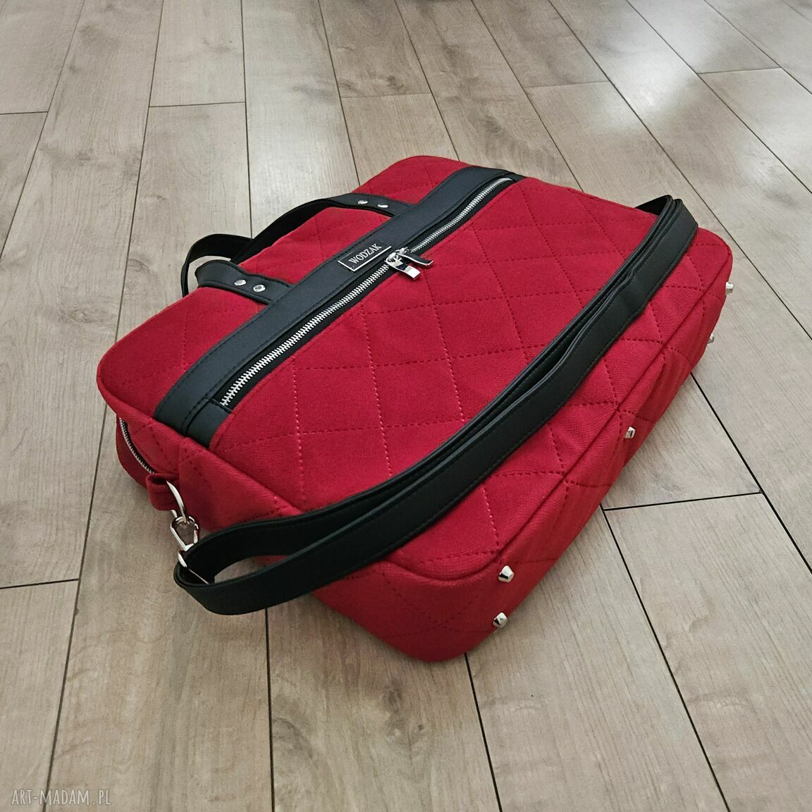 na laptopa: Torba biznesowa Melania czerwona Ręczne wykonanie