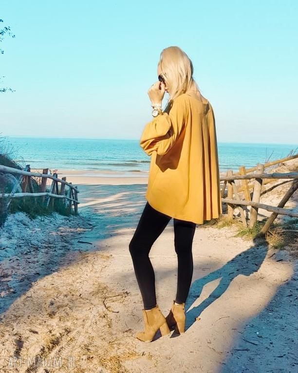Elegancka bluzka z bufiastymi rękawami - oversize na święta i do pracy