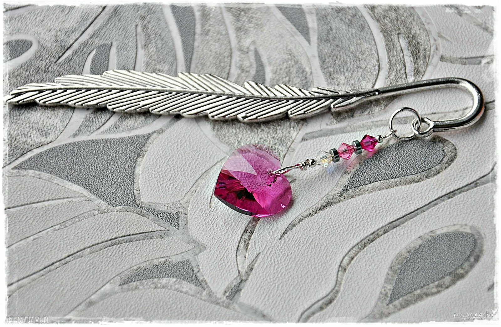 Elegancka zakładka z sercem Swarovskiego Hand Made