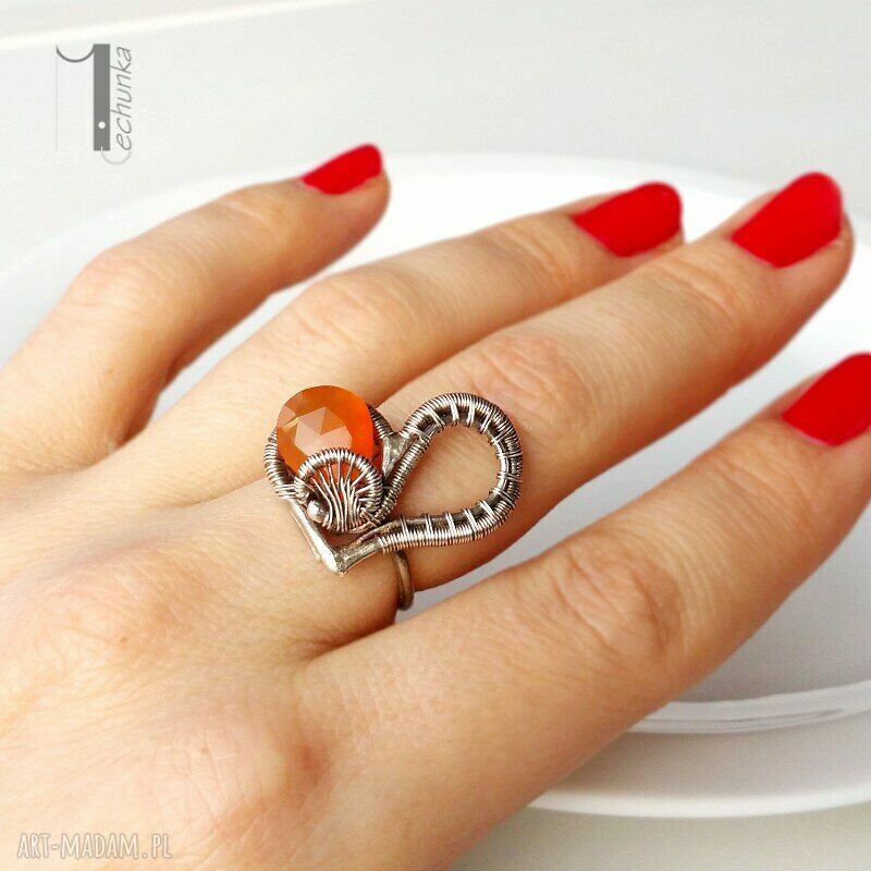 KarmeLOVE srebrny pierścionek z karneolem wire wrapping (serce) | otwarta obrączka