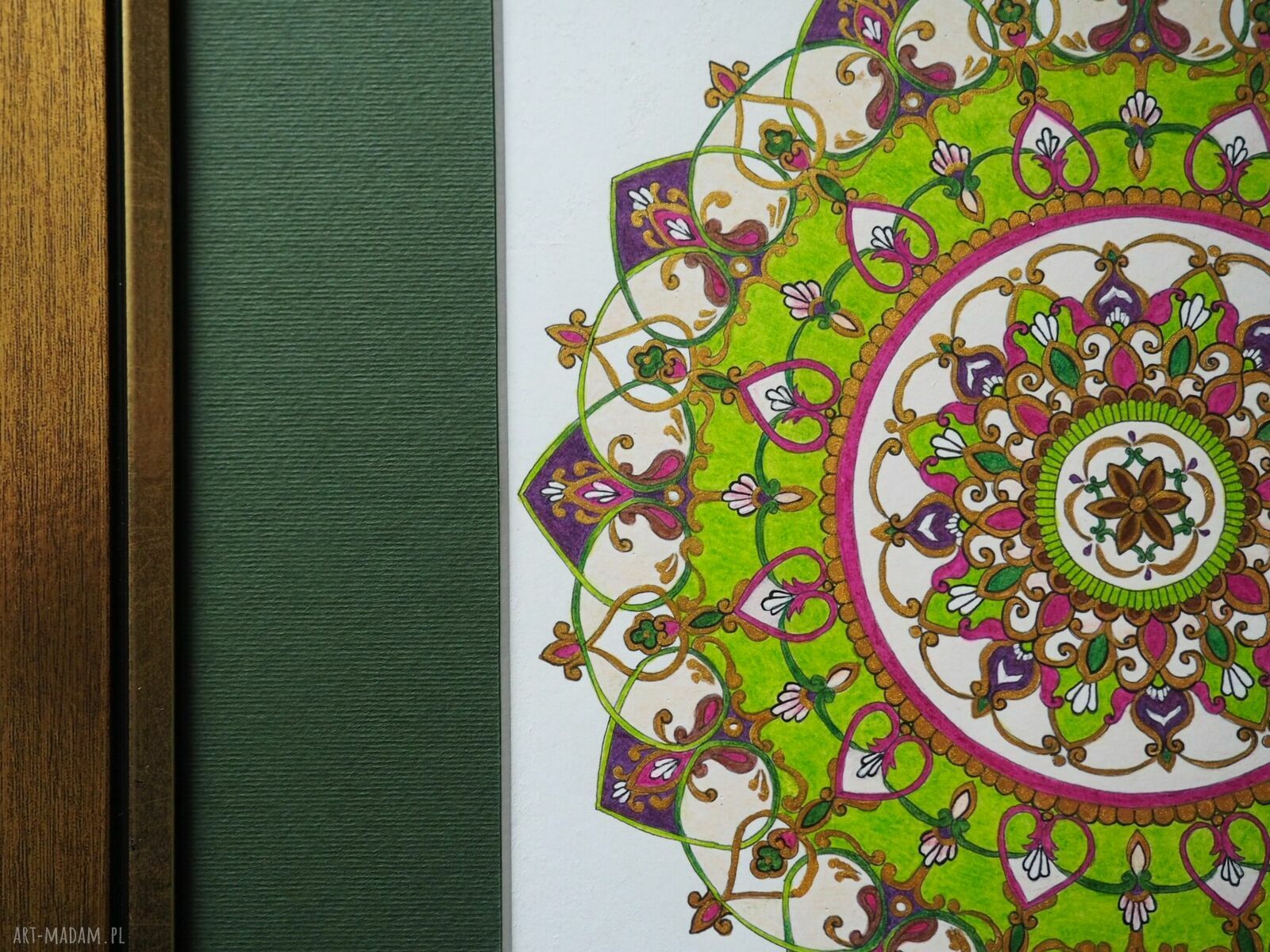 Elegancki obraz w stylu wschodnim - zielona mandala 30x30 w złotej ramie