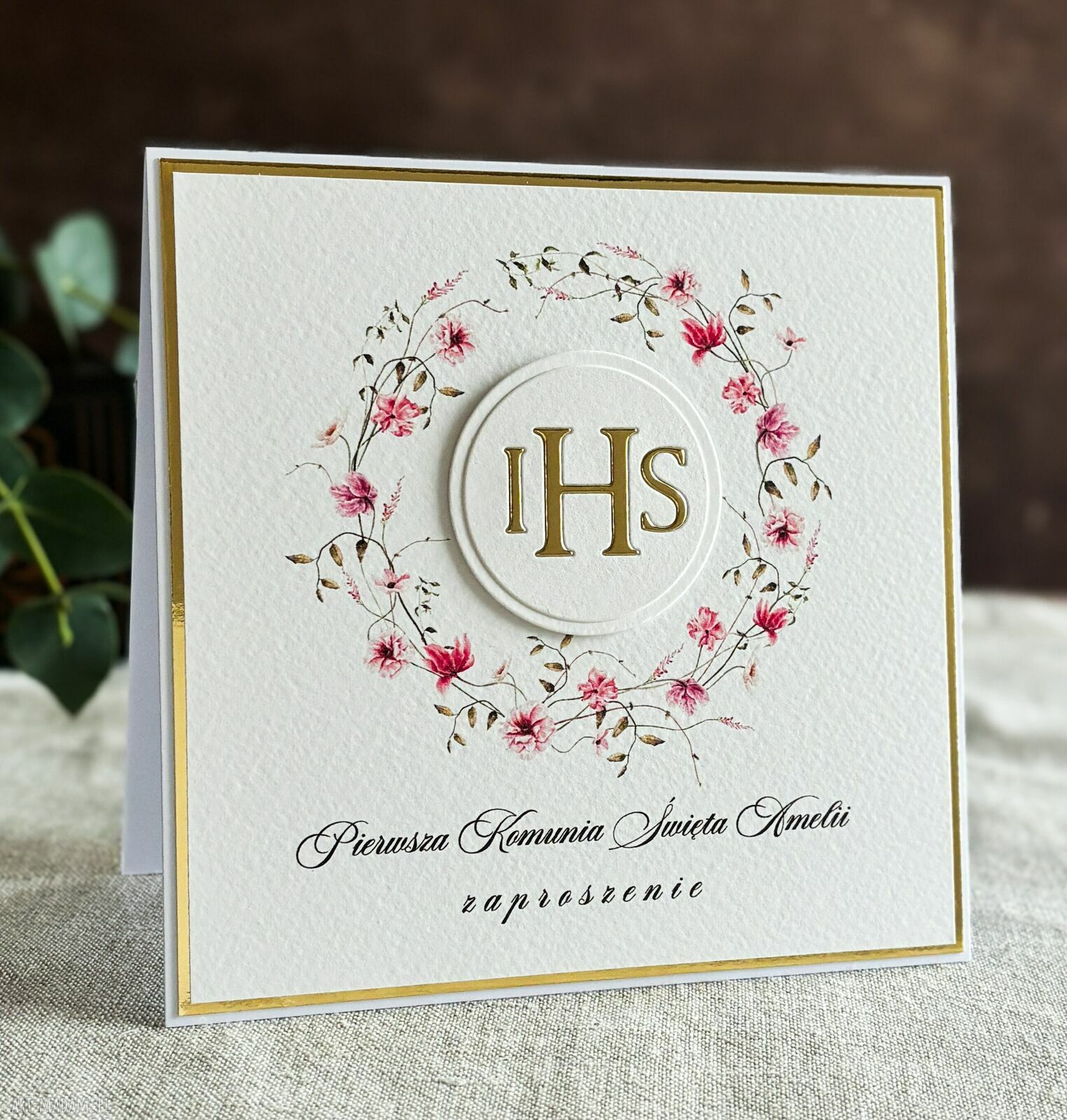 Eleganckie zaproszenia komunijne wzór 58B - personalizowane białe i złote