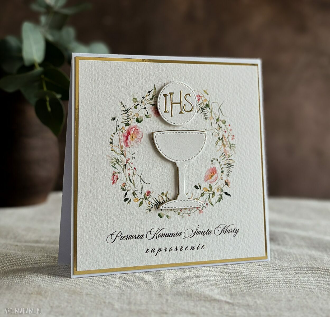 Eleganckie zaproszenia komunijne wzór 48A w biało-złotej odsłonie