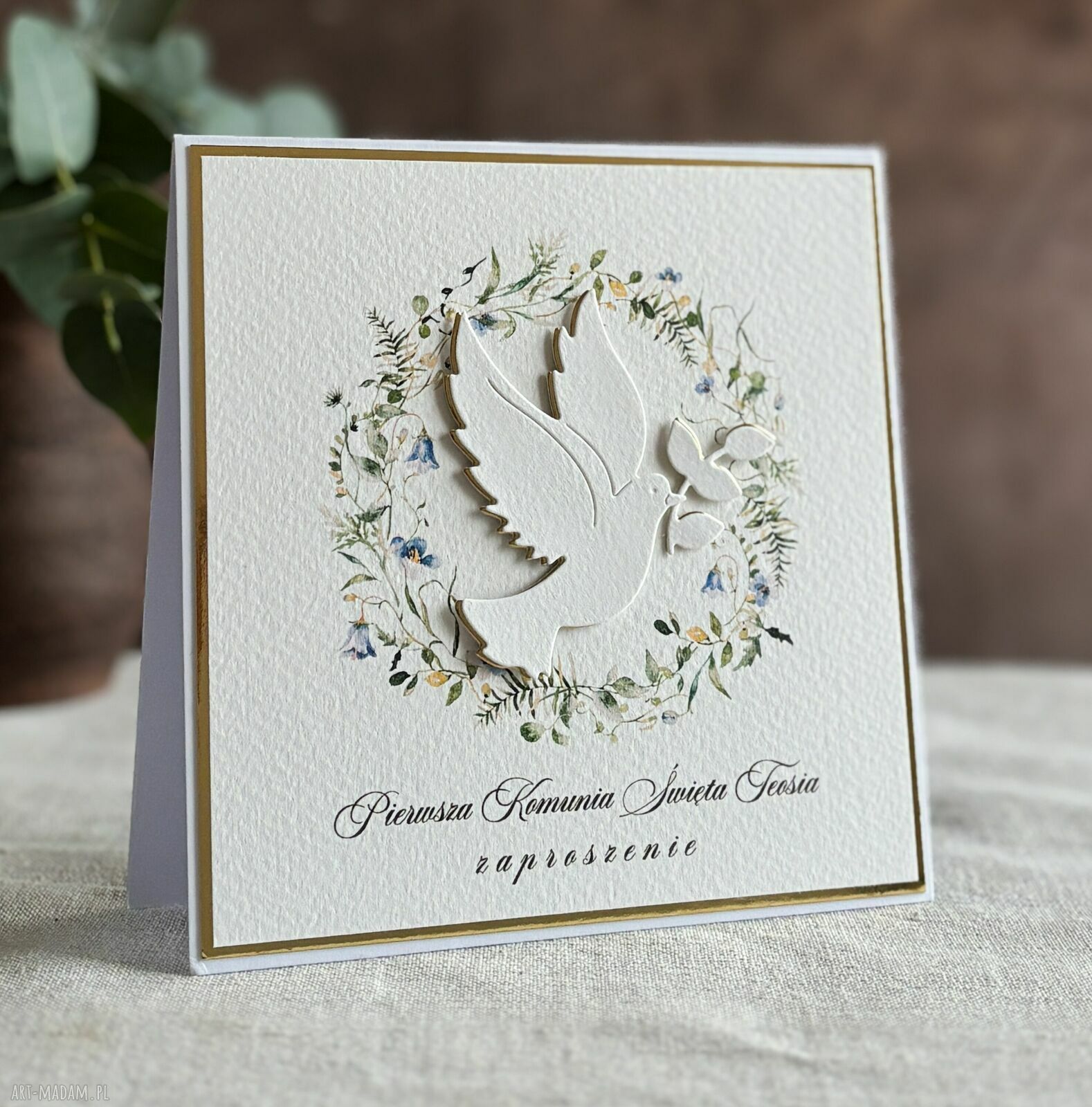 Eleganckie zaproszenia komunijne na Pierwszą Komunię - wzór 55A biało-złote