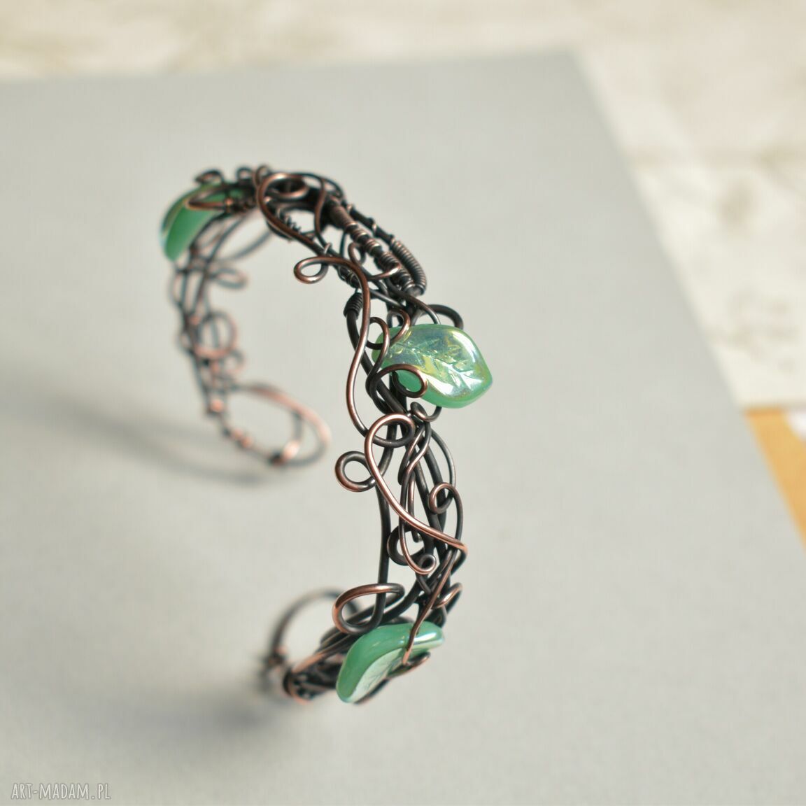 Bransoletka boho Elf ze szklanymi listkami - miedź wire wrapping