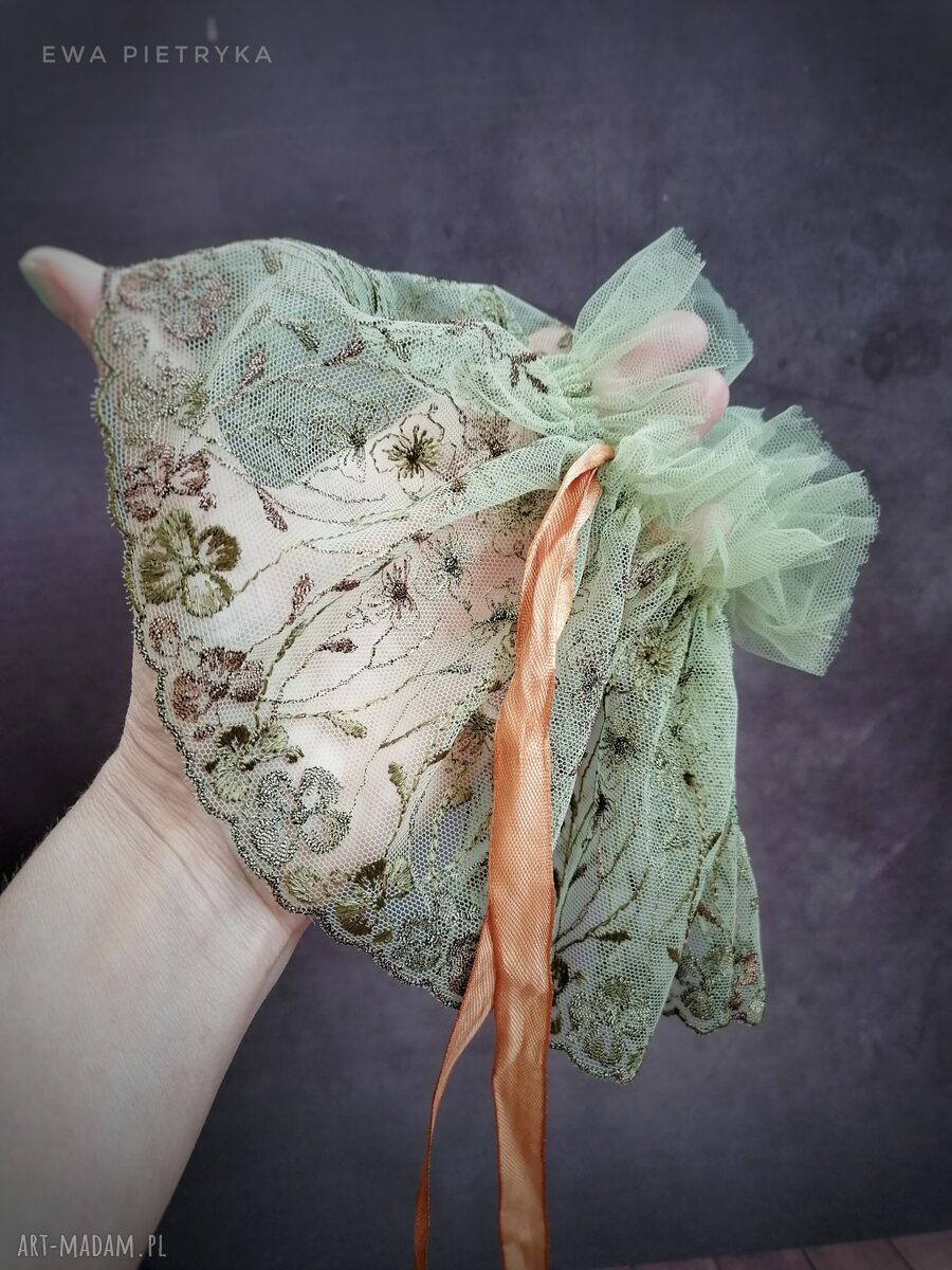Elf Rudzielec Motyl - ręcznie szyta lalka kolekcjonerska z tkaniny (ok. 40 cm)