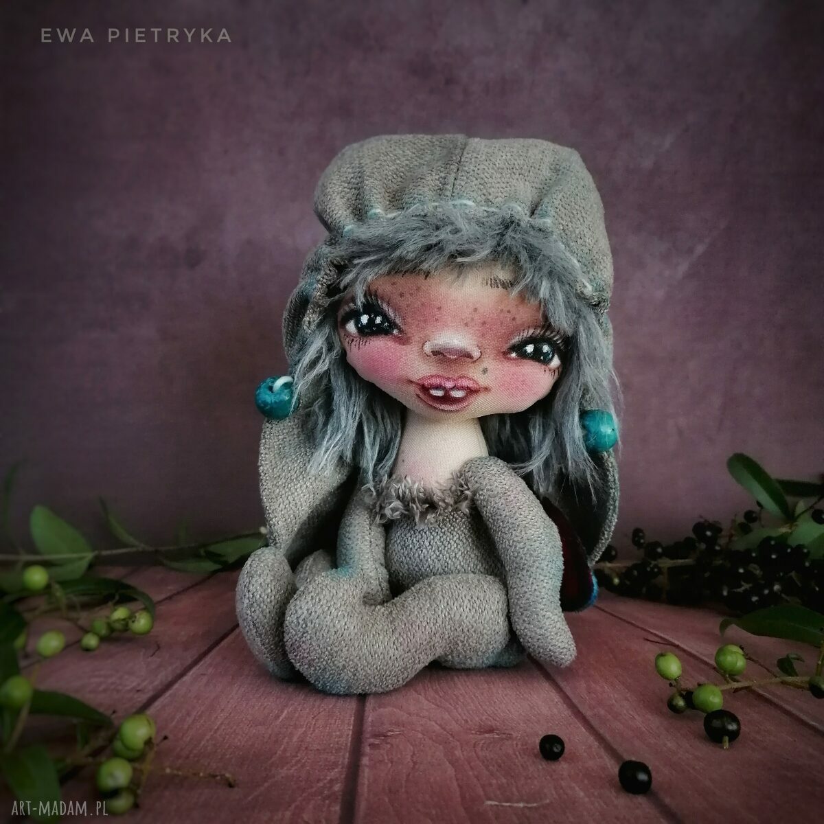 Elf w przebraniu e-piet - ręcznie szyta artystyczna lalka kolekcjonerska (ok. 22 cm)
