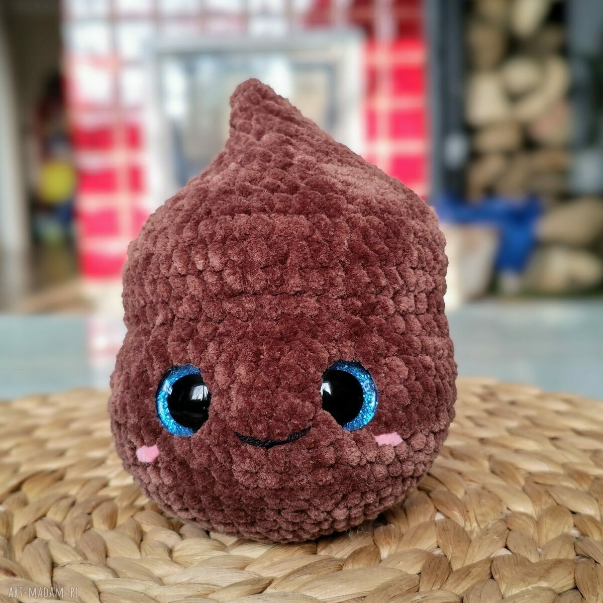 Emoji Kupa Urocza - szydełkowa maskotka przytulanka dla dziecka ok. 10 cm