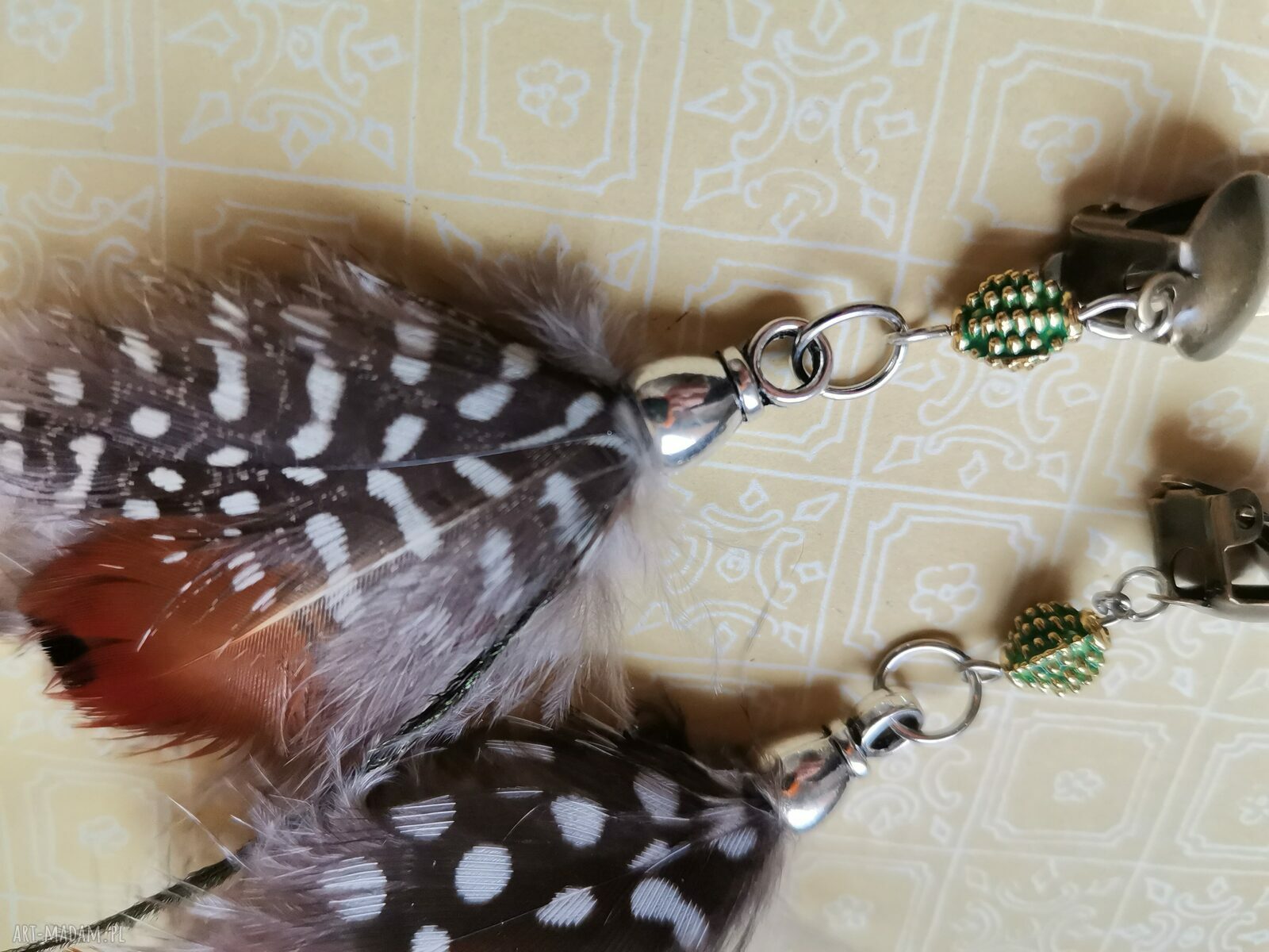 Klipsy etno boho folk z piórami - kolorowe, ręcznie robione