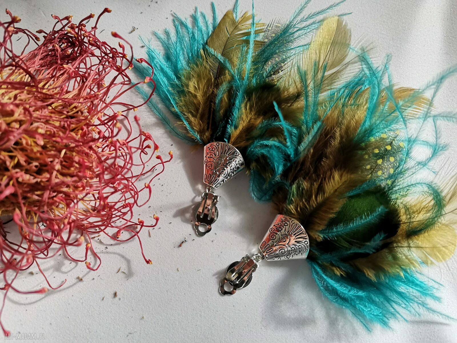Klipsy etno boho pióra na klipsach - Frida od Ruda Klara