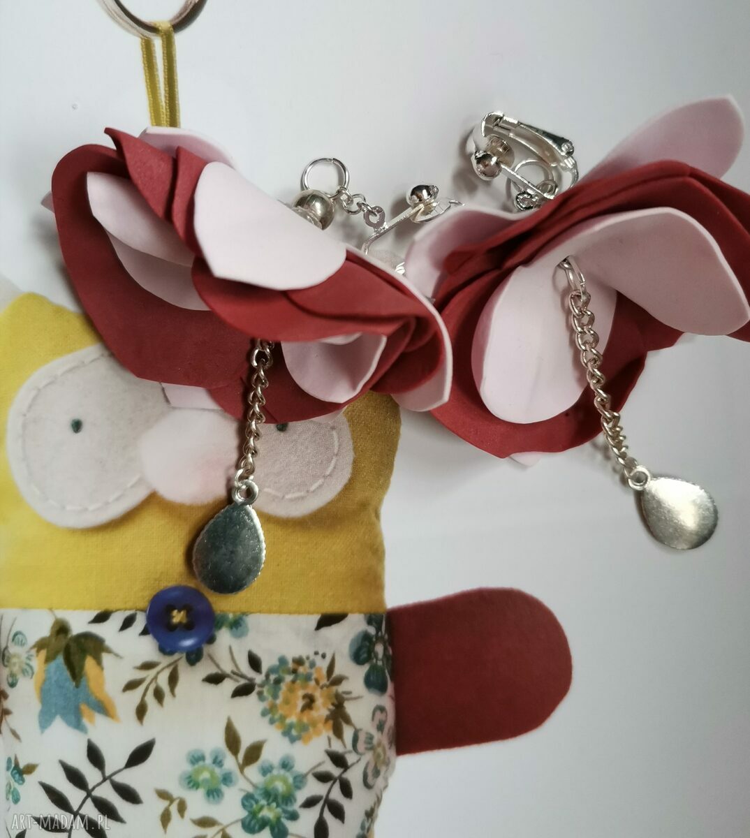 Klipsy etno boho lekkie kwiaty z piórami (handmade)