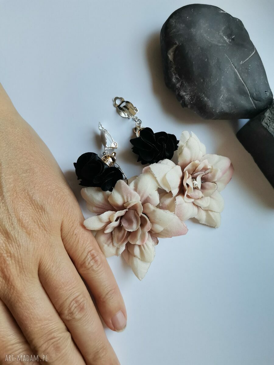 Klipsy etno boho - lekkie kwiaty w klimacie folk (box x1)