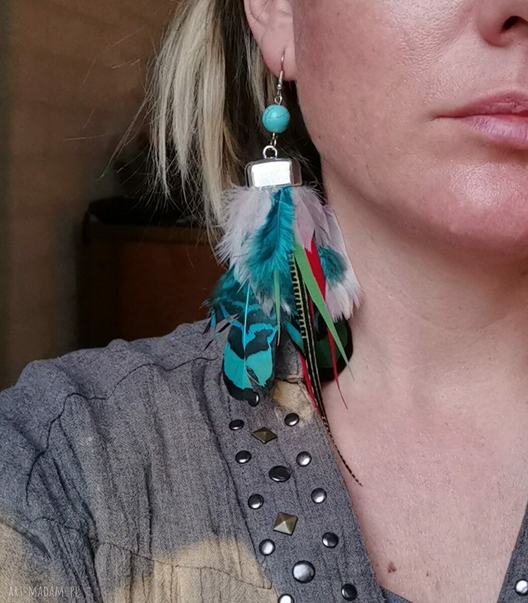 Kolczyki wiszące z piór etno i boho - kolorowe