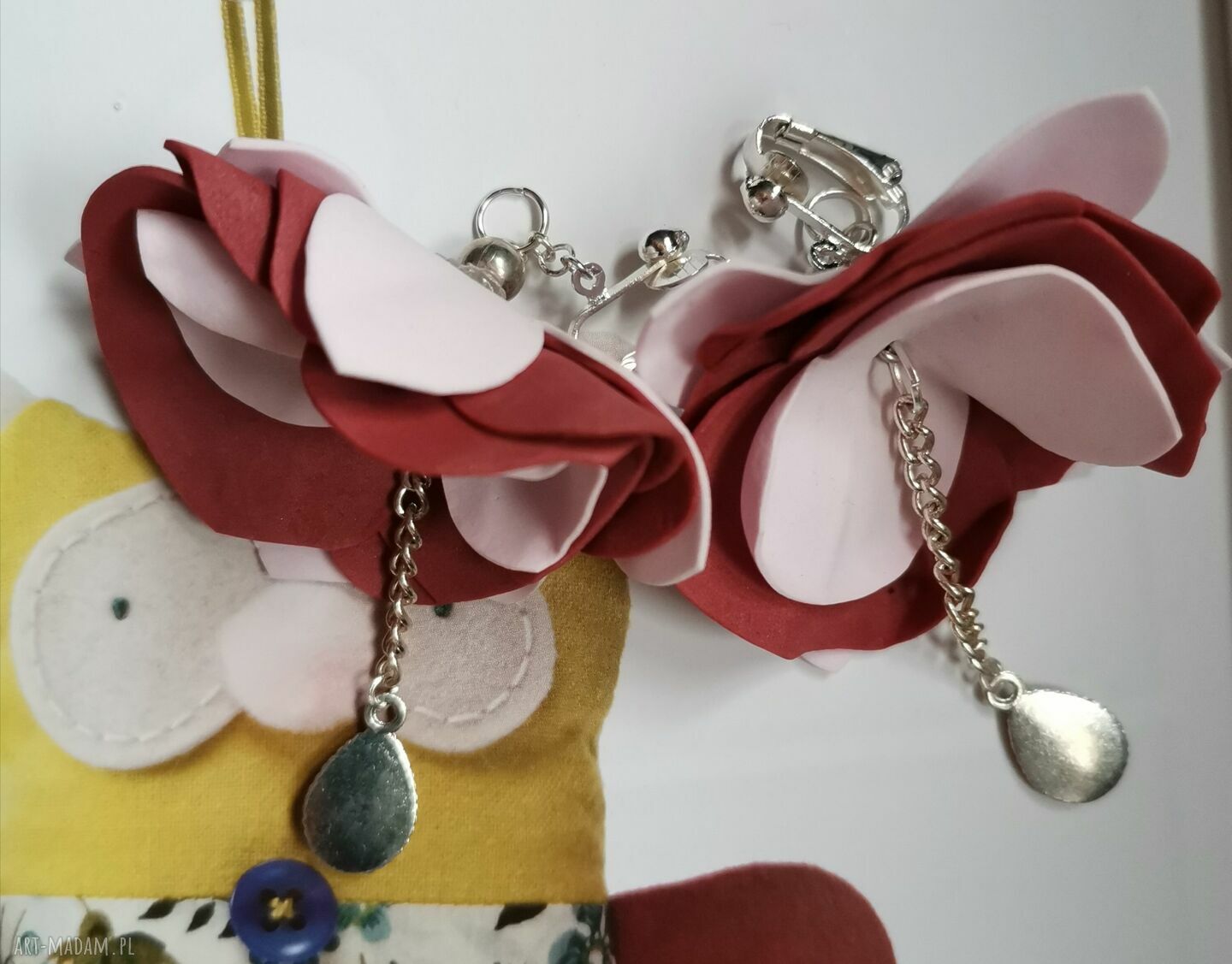 Klipsy etno boho lekkie kwiaty z piórami (handmade)