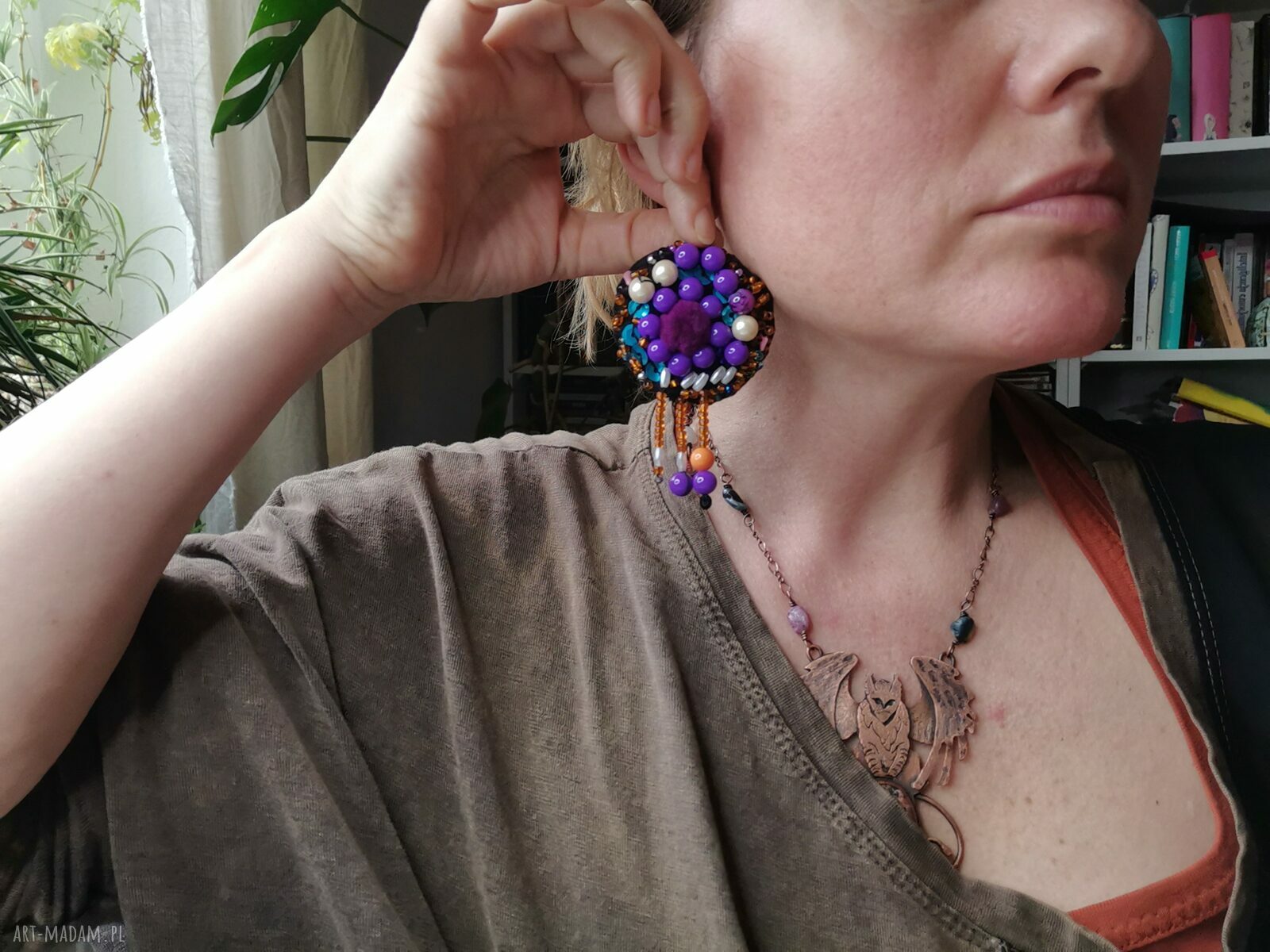 Klipsy etno boho Box g1 - ręcznie wykonane z haftem