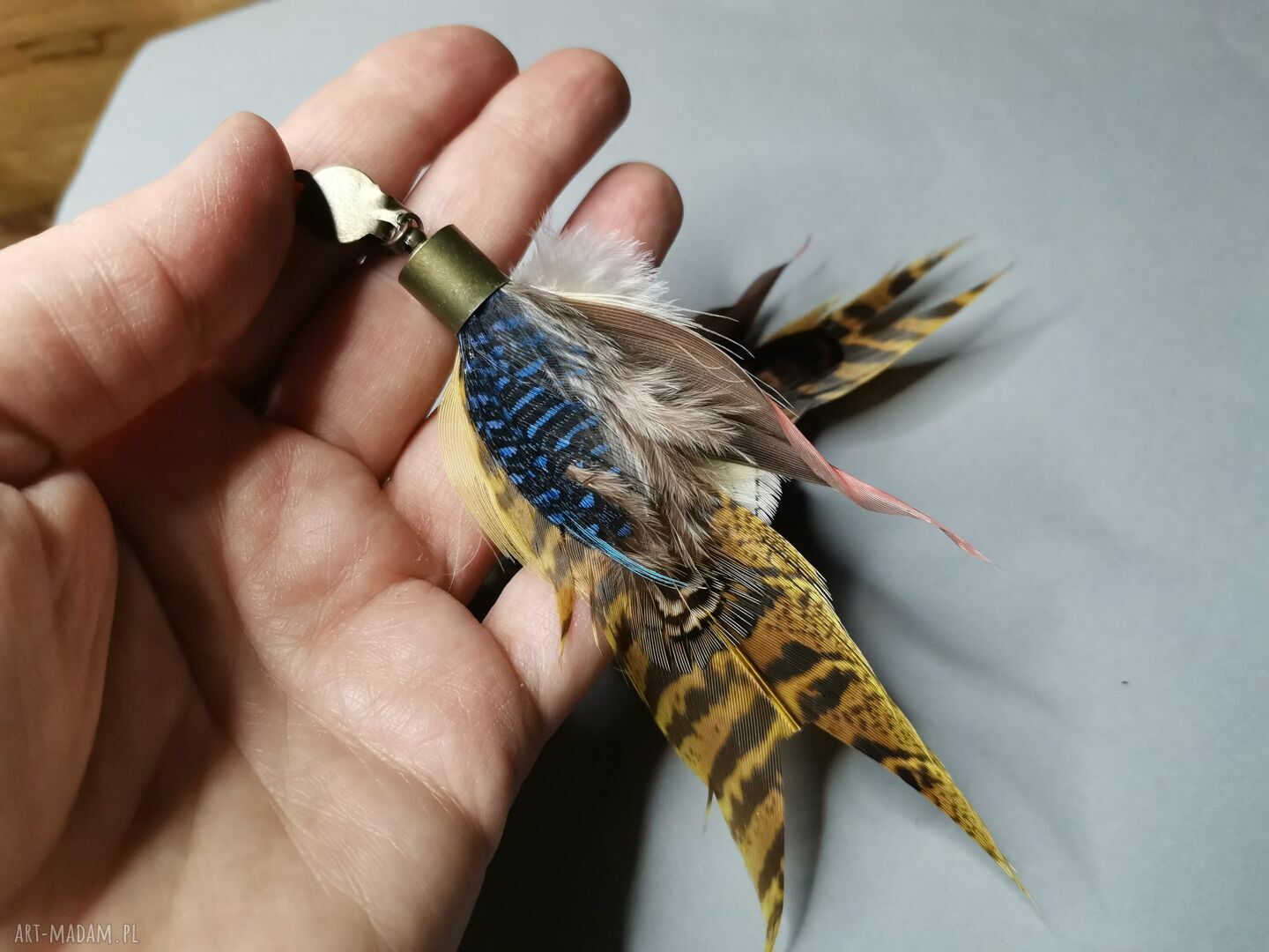 Klipsy boho etno Frida z piórami i frędzlami - długie i lekkie