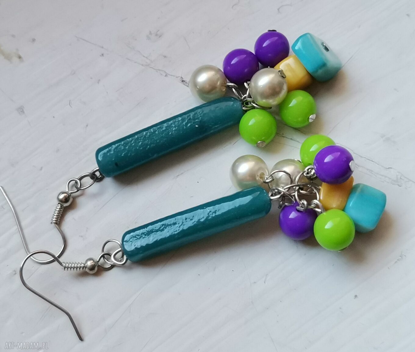 Kolczyki etno wiszące Box K1 w stylu boho - kolorowe koraliki