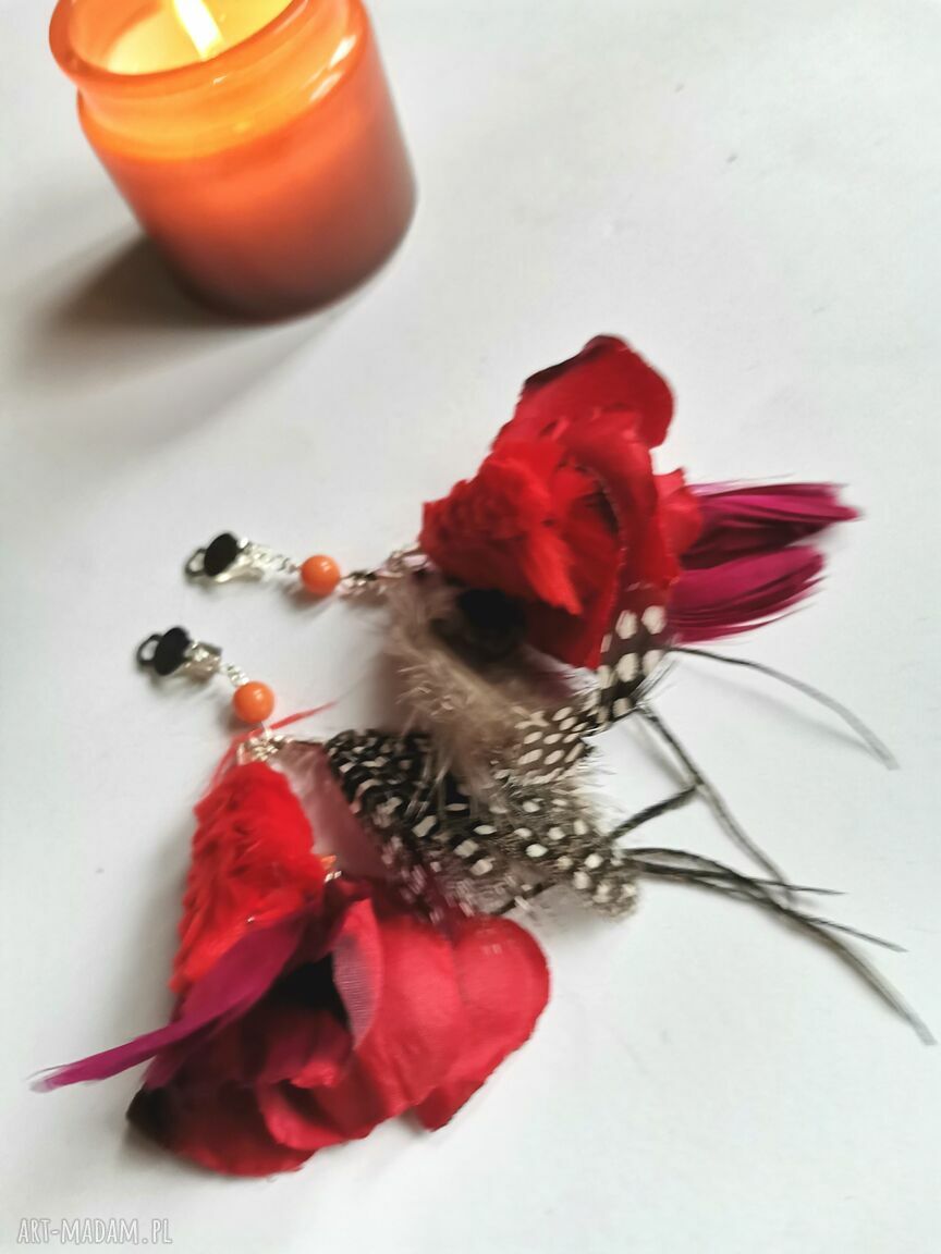 Klipsy etno boho folk - pióra i kwiaty, ręcznie robione
