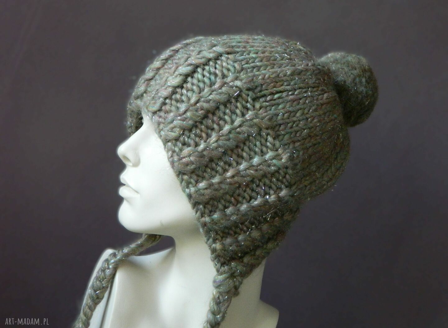 Ciepła czapka balaclava z merino z pomponem - ekskluzywna włóczka super chunky