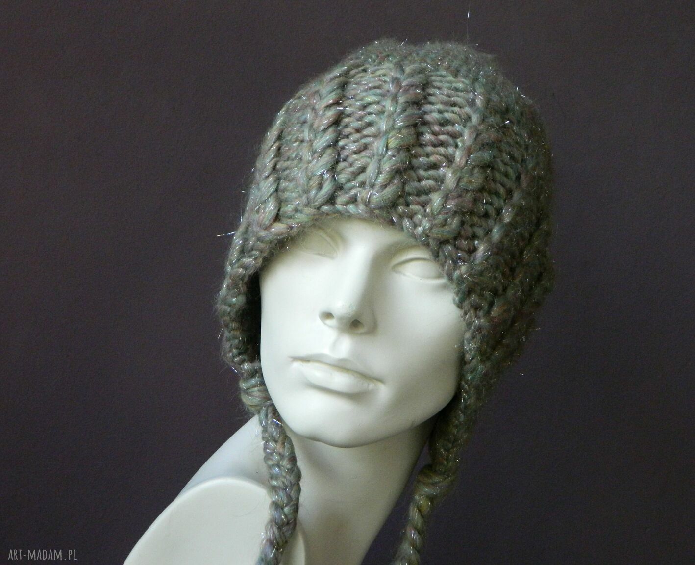 Ciepła czapka balaclava z merino z pomponem - ekskluzywna włóczka super chunky