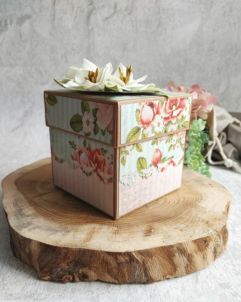 Exploding box z balonem na prezent - motywacyjne życzenia w pudełku 10x10x10
