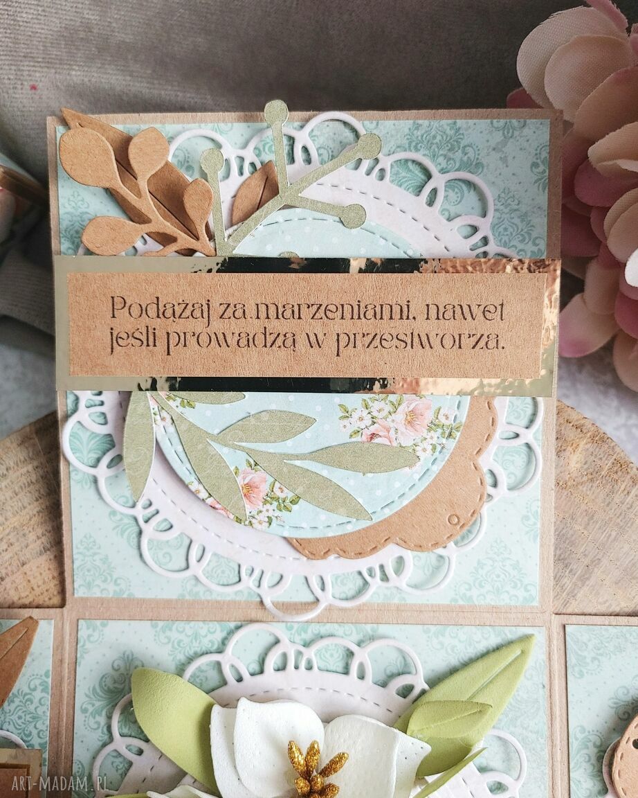Exploding box z balonem na prezent - motywacyjne życzenia w pudełku 10x10x10