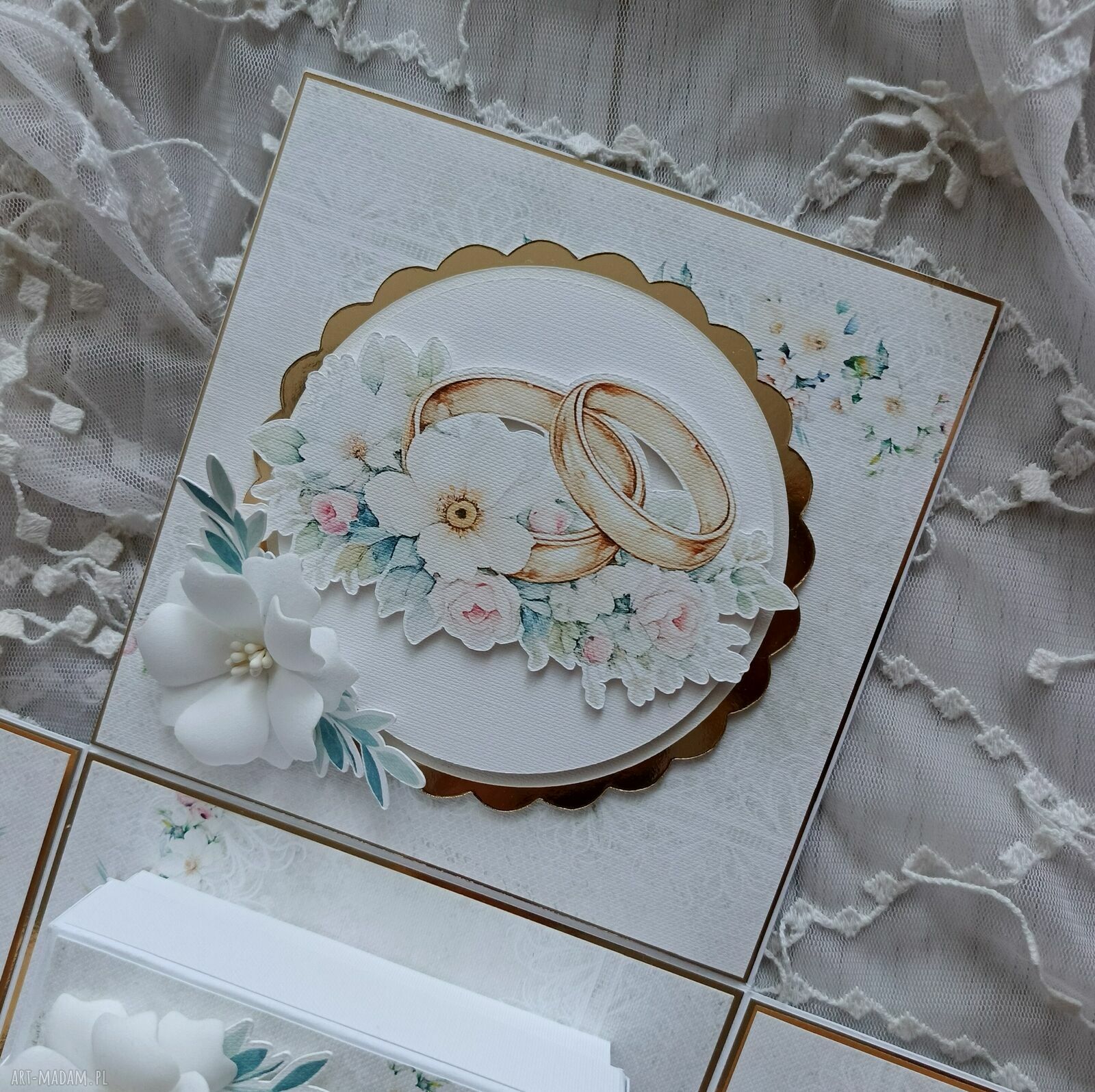Exploding box ślubny - pamiątka scrapbooking z miejscem na pieniądze