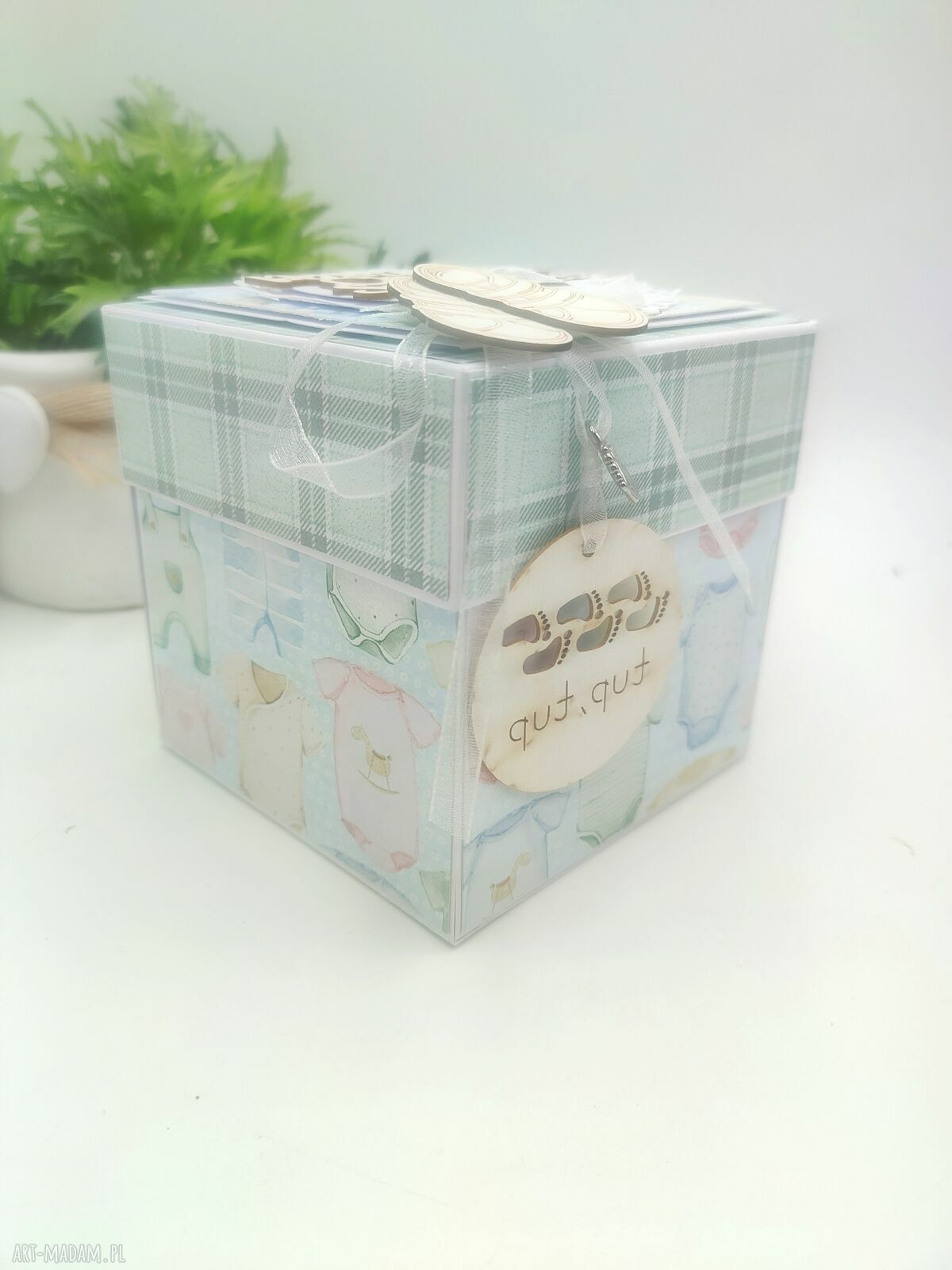 Exploding box na Chrzest Święty - ręcznie robiona kartka
