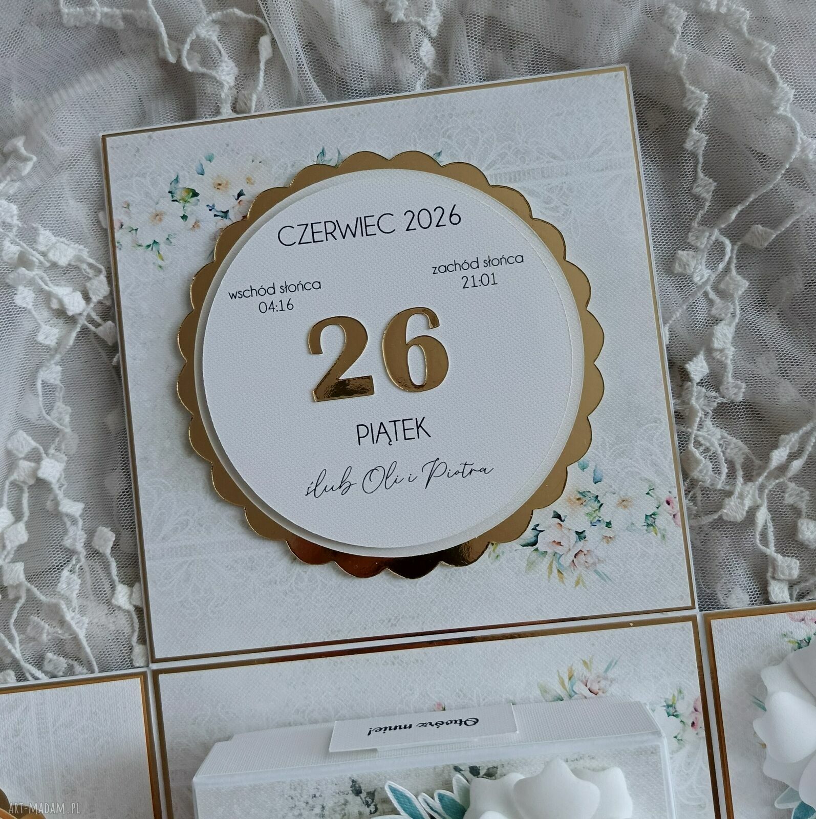 Exploding box ślubny - pamiątka scrapbooking z miejscem na pieniądze