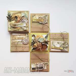 exploding box z dinozaurem 3d
