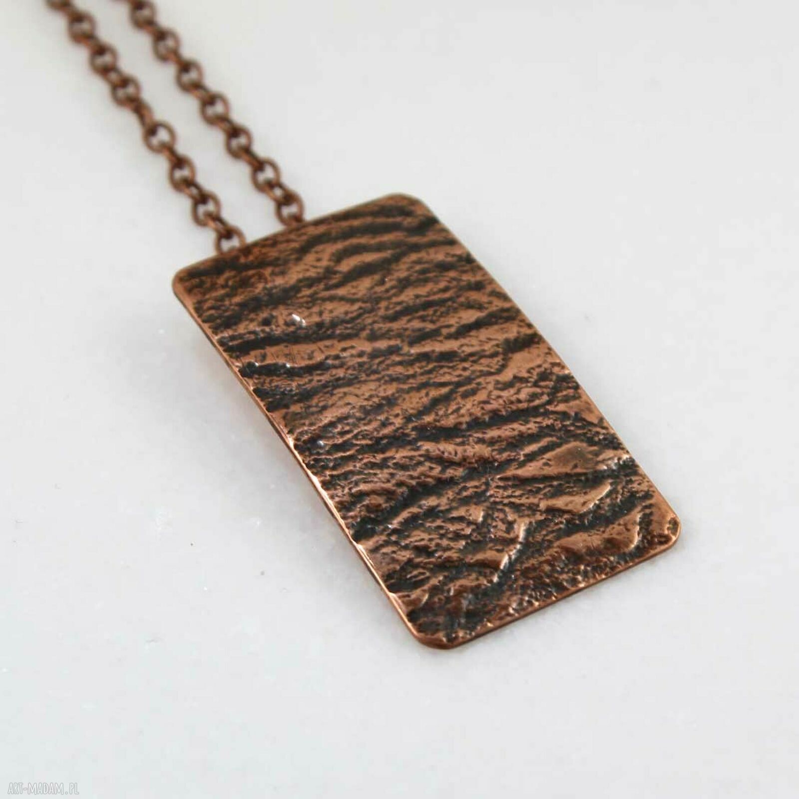 Fale - miedziany wisior 2603-02 OOAK z naturalną patyną i łańcuszkiem