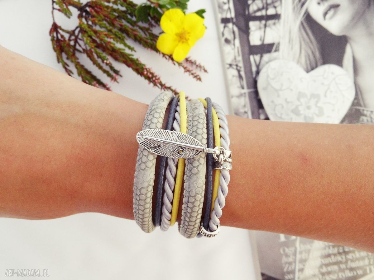 Feather In Gray
