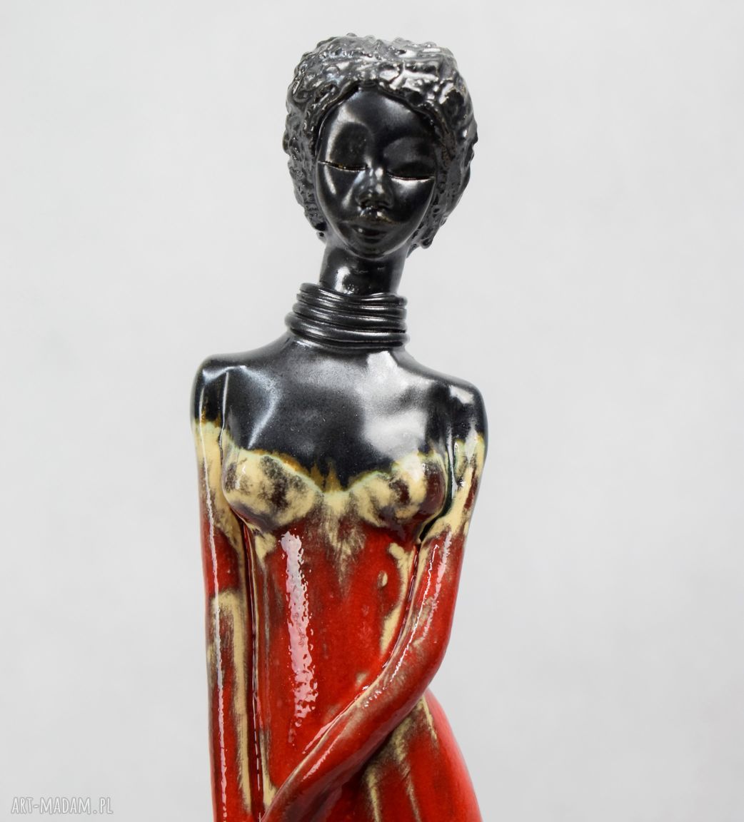 Murzynka - figurka ceramiczna ręcznie wykonana i ręcznie szkliwiona