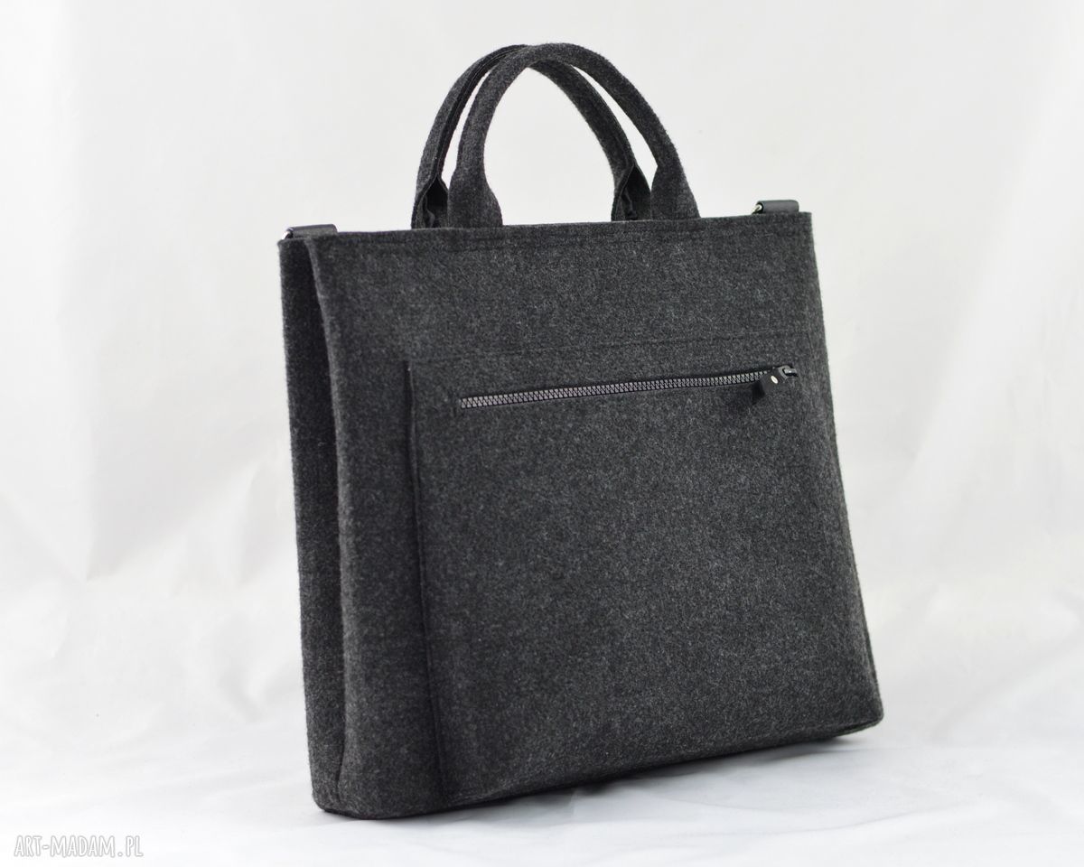 Minimalistyczna filcowa torba na laptopa z paskiem