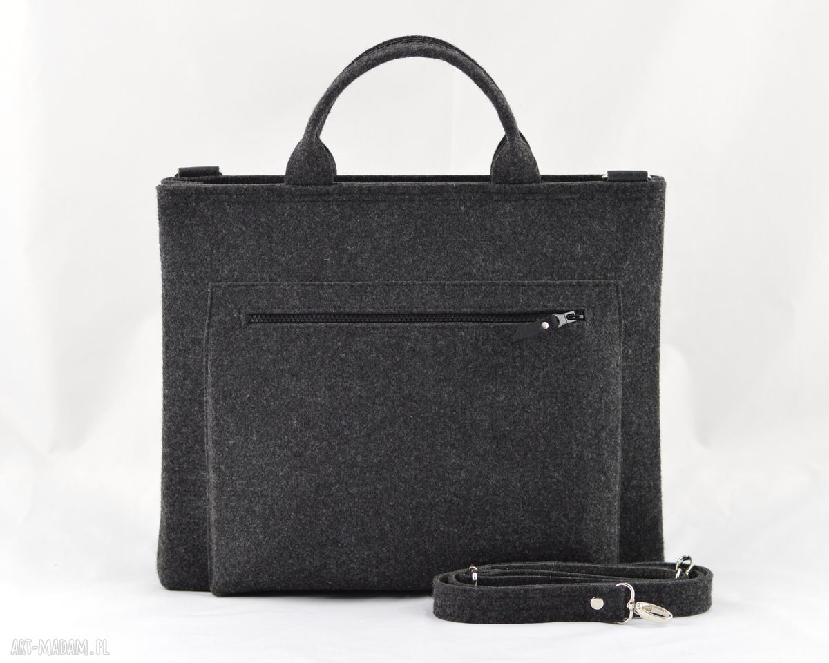 Minimalistyczna filcowa torba na laptopa z paskiem