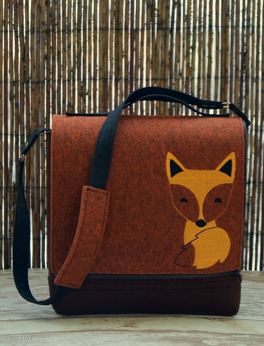Filcowa torba na ramię z haftem lisa - handmade
