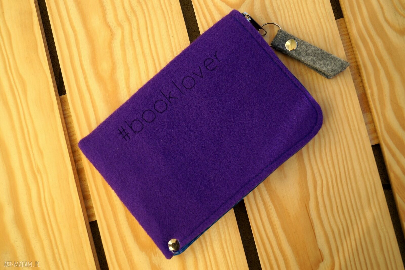 Filcowe etui na czytnik e-book z laserowym grawerem #booklover