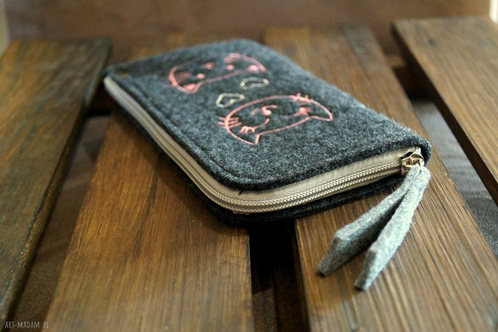 Filcowe etui na telefon - kotki, ręcznie robione