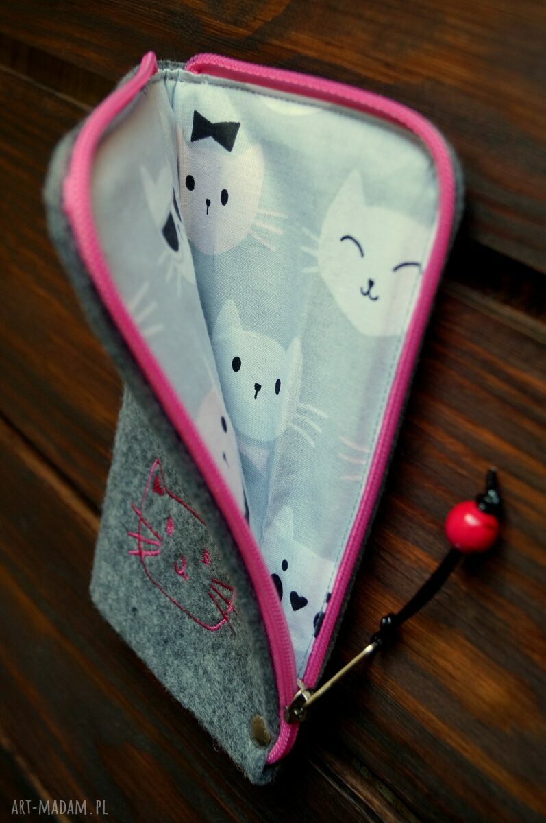 Filcowe etui na telefon - kotki
