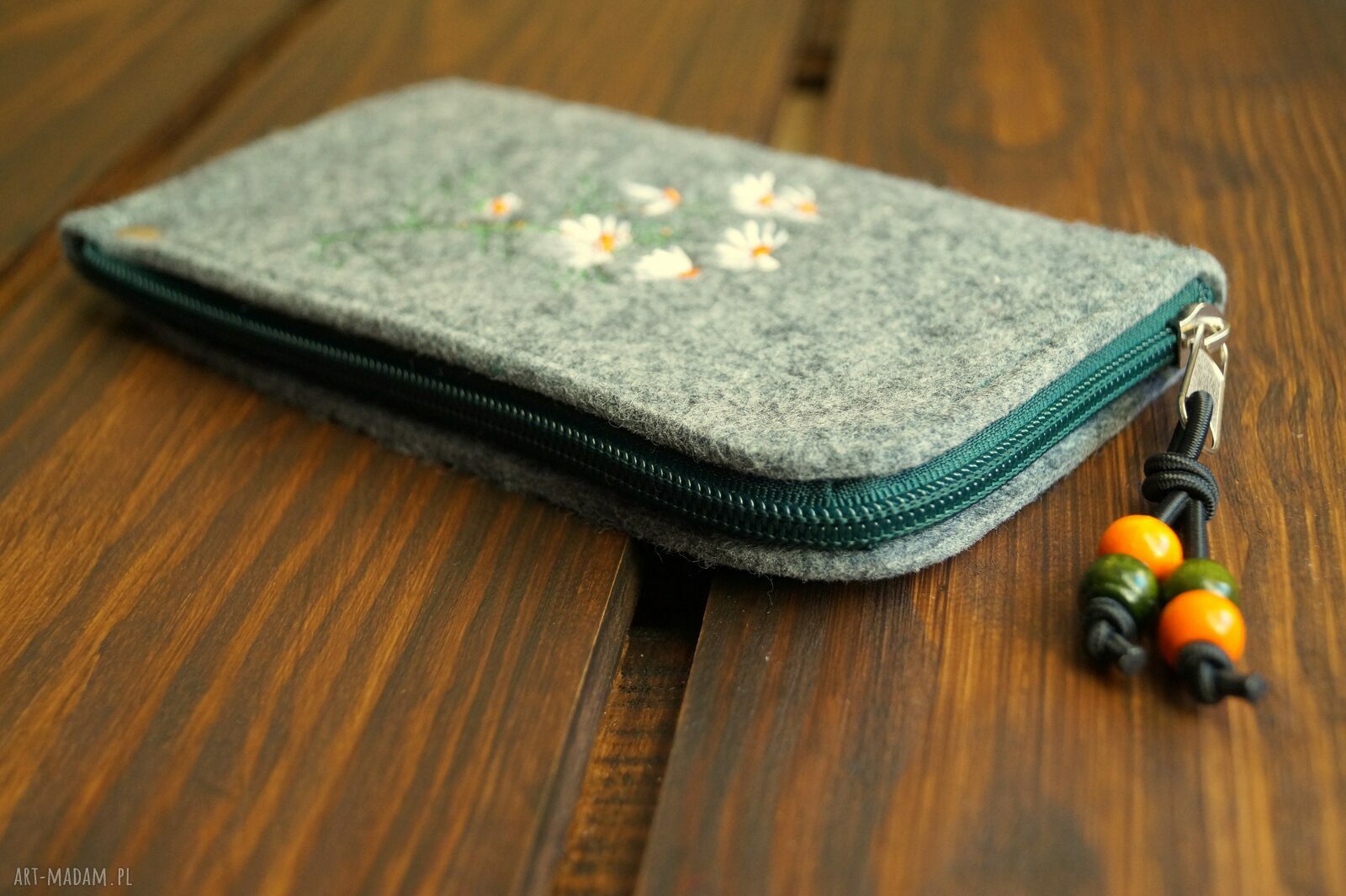 Filcowe etui na telefon - polne kwiaty
