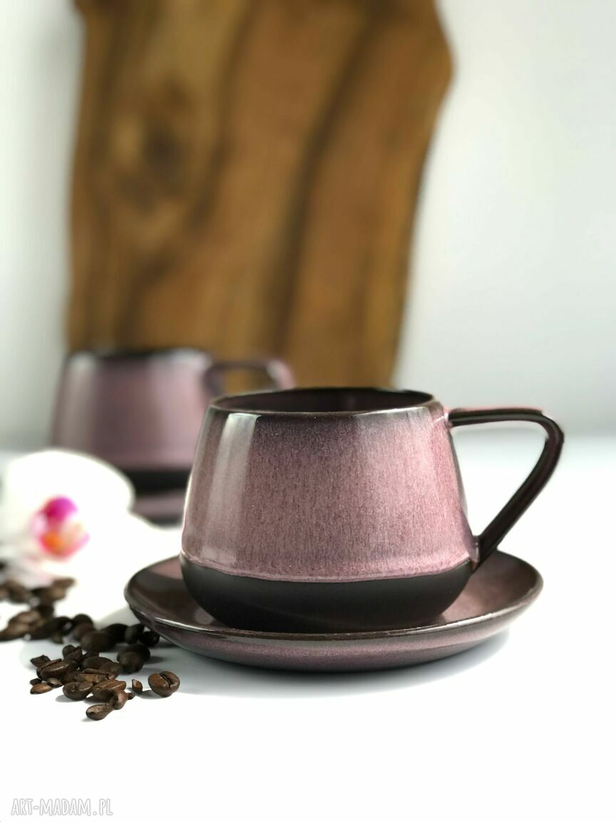 Filiżanka ceramiczna ze spodkiem 250 ml w ciemnym pudrowym różu