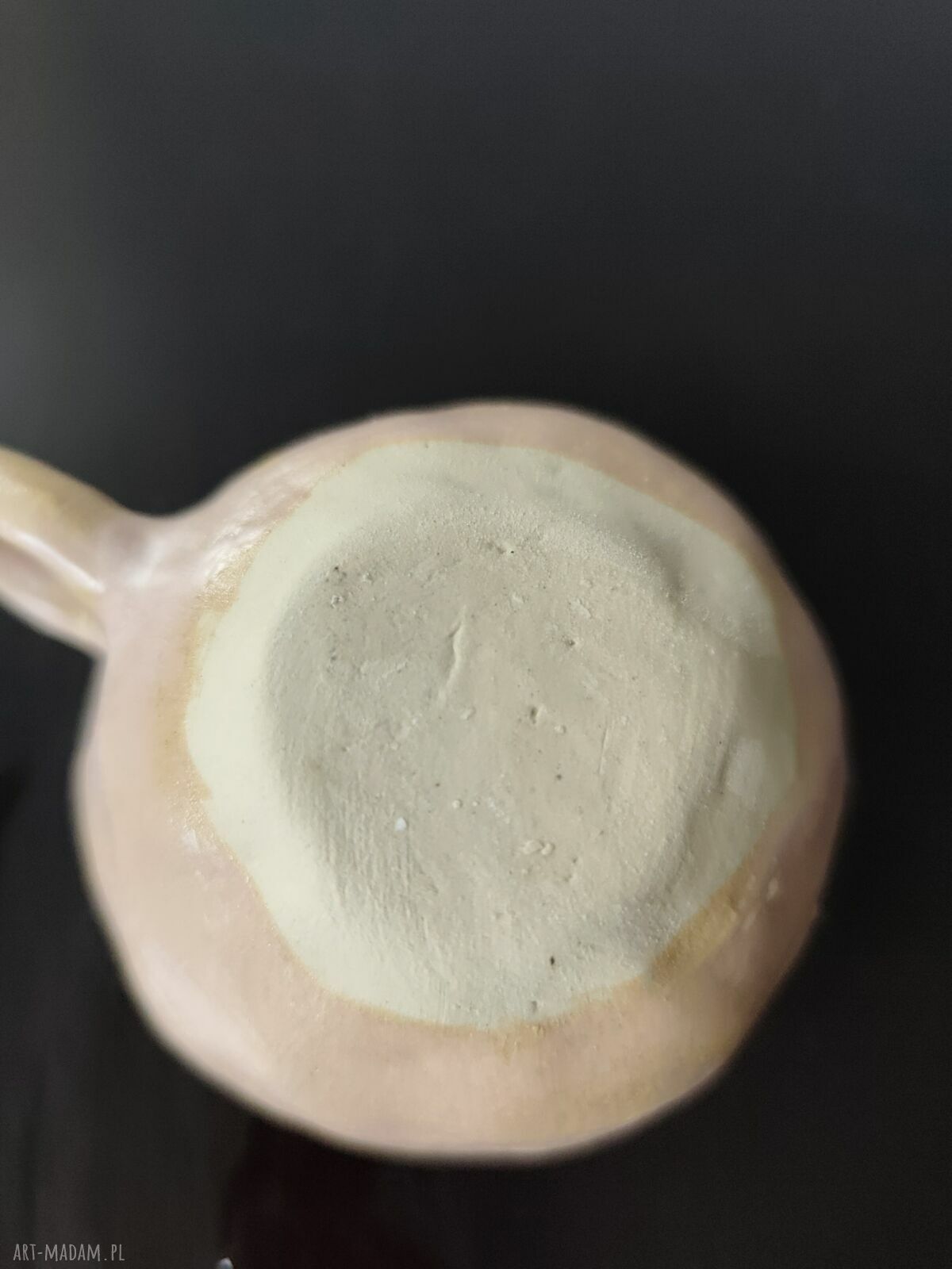 Ręcznie robiona filiżanka ceramiczna z leniwym kotem - pojemność ok. 120 ml