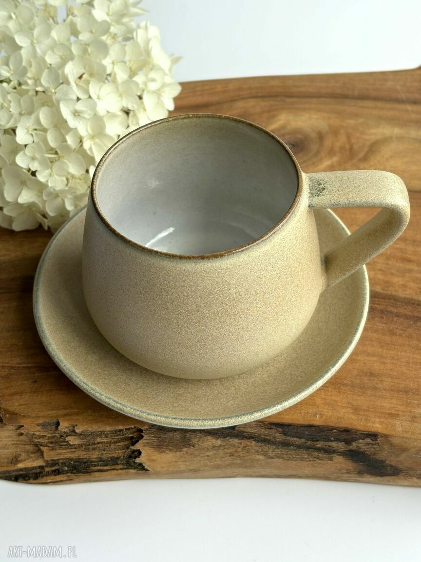 Filiżanka ceramiczna ze spodkiem 250 ml - Pustynny piach