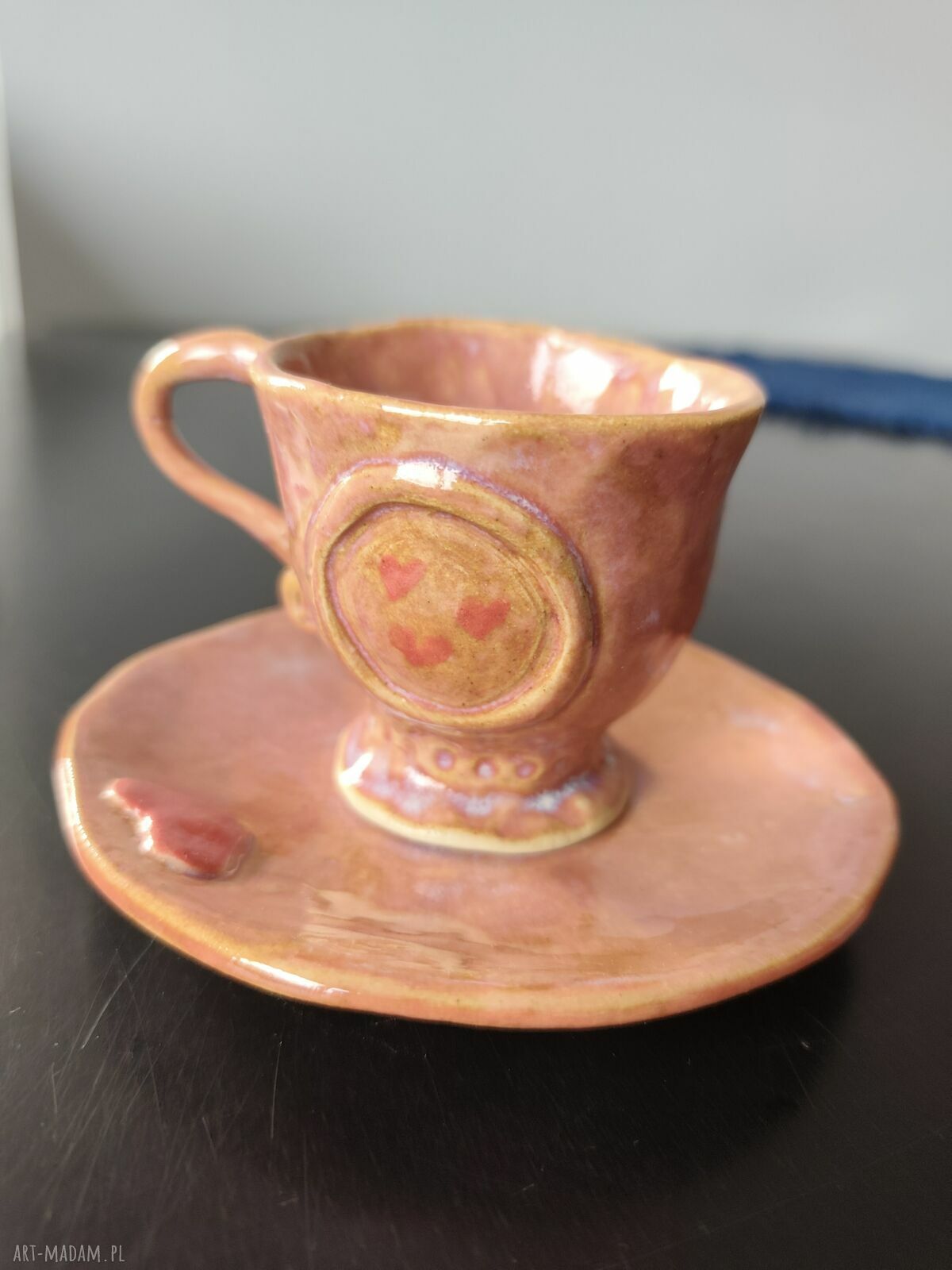 Filiżanka ceramiczna z talerzykiem - mała kawka i wyjątkowy prezent