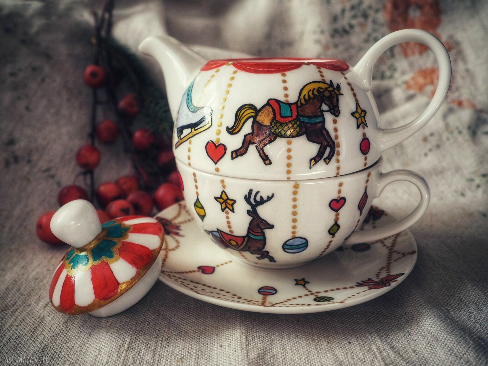 Filiżanka i imbryk tea for one „Świąteczna Karuzela” - ręcznie malowany zestaw do herbaty