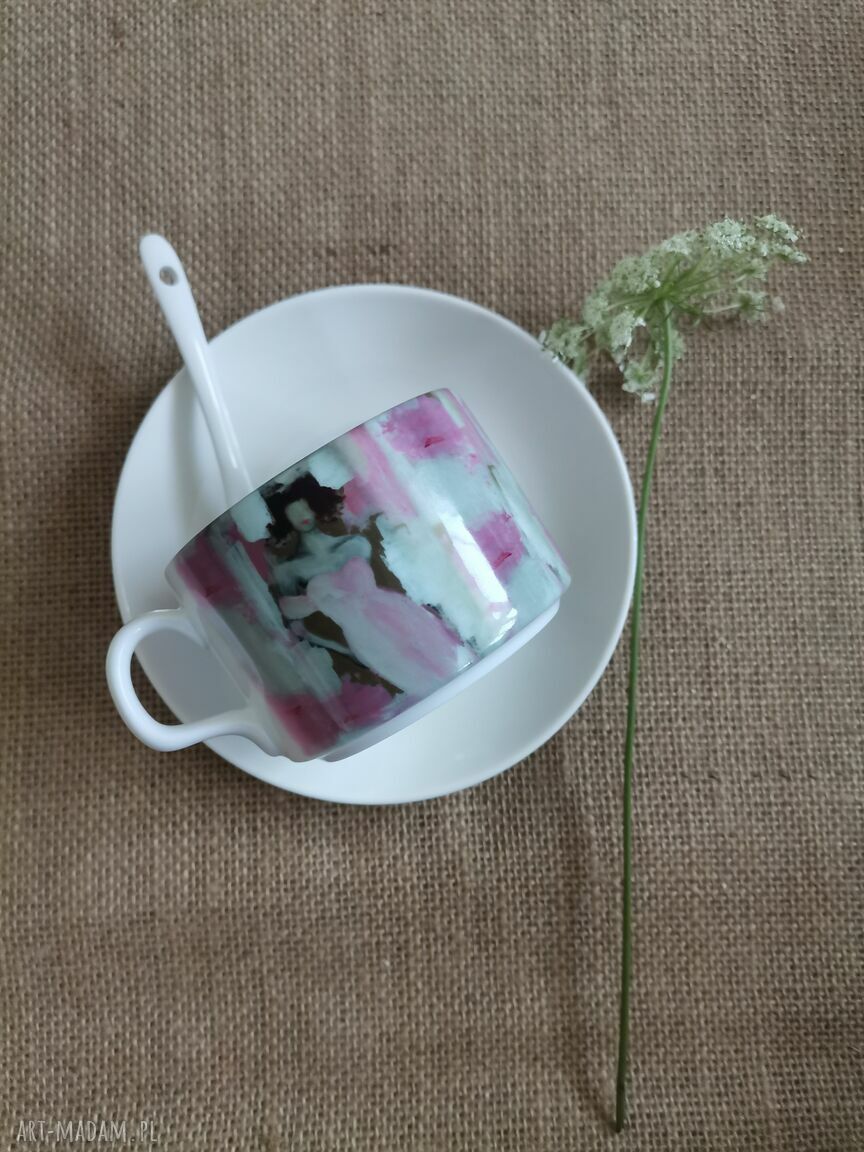 Filiżanka "Kolor kobiety - blady róż" - obraz na porcelanie 150 ml (z talerzykiem i łyżeczką)
