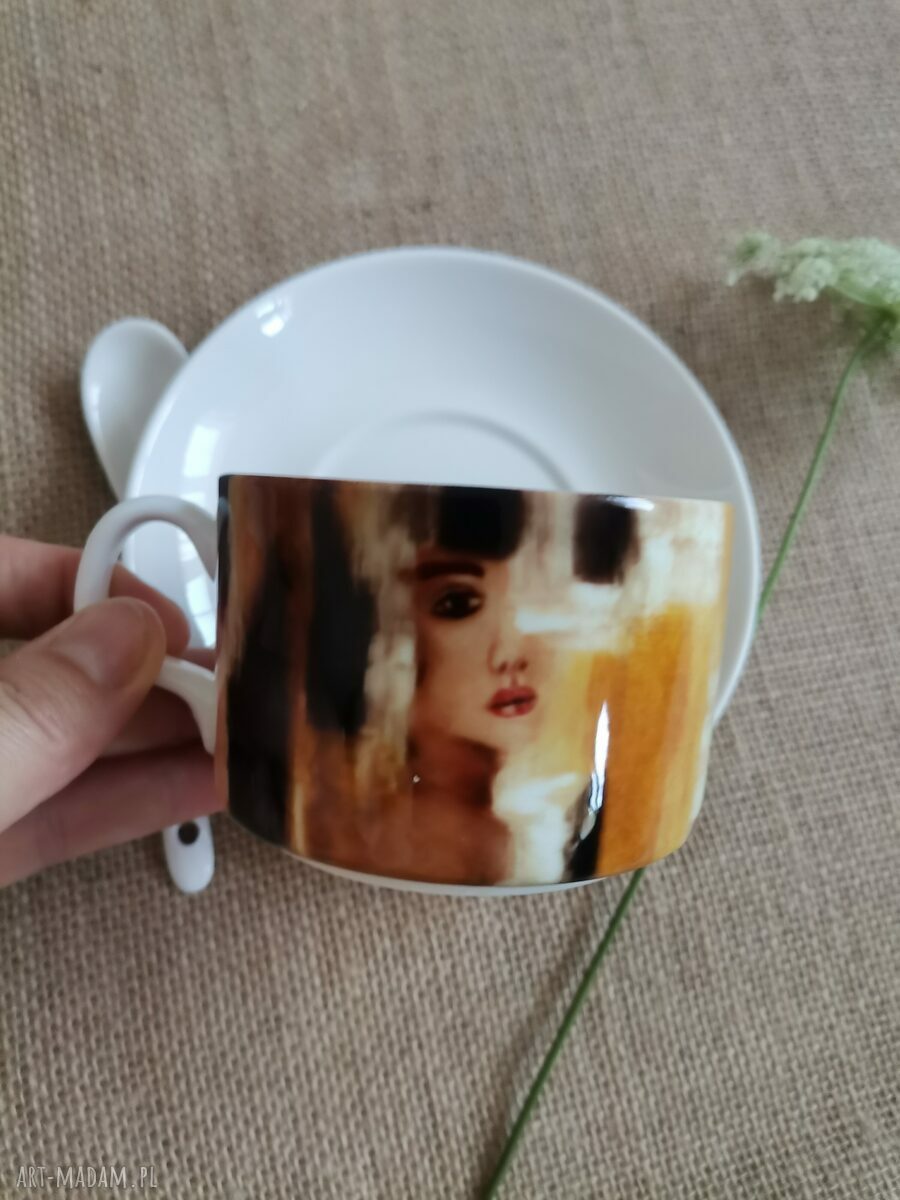 Filiżanka „Kolor Kobiety - Żółty” - ręcznie malowany komplet z porcelany
