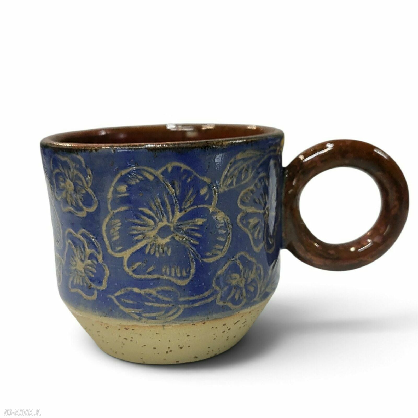 Ręcznie robiona filiżanka ceramiczna do kawy